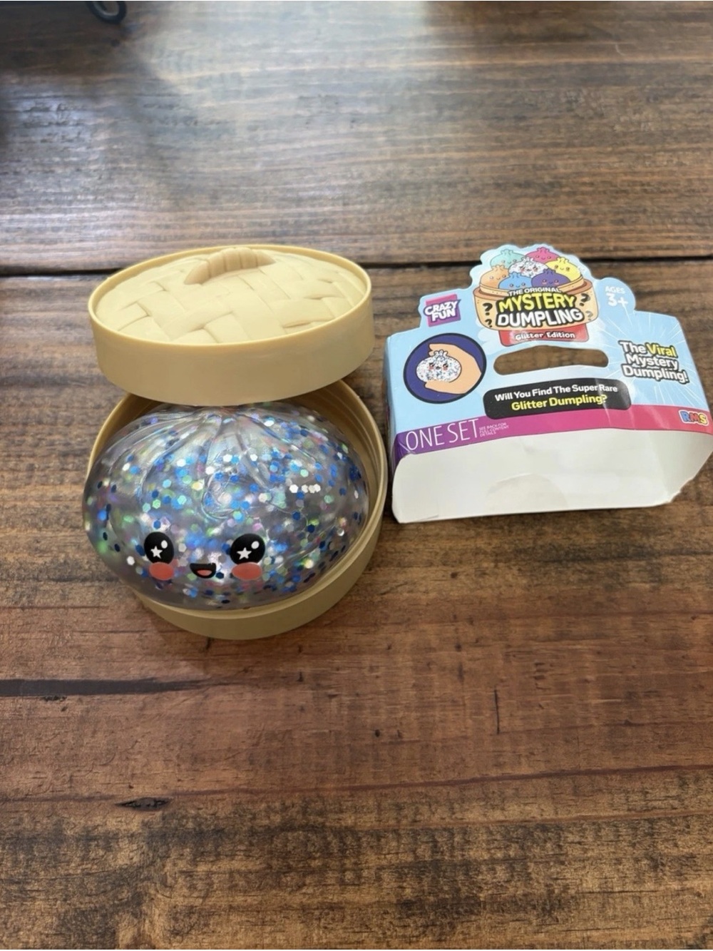 🔥SUPER RARE! - Mystery Dumpling Glitter Squishy -